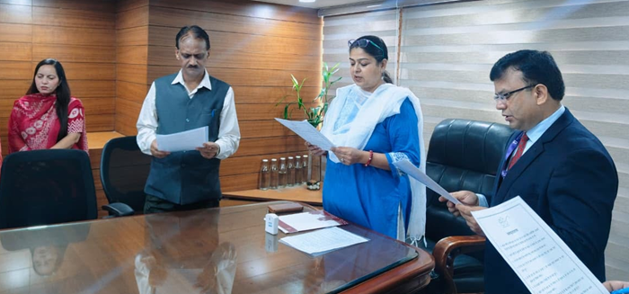 ITDC MD leads Swachhata pledge at headquarters
